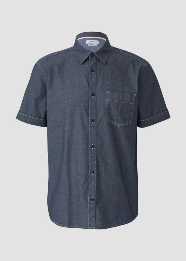 Regular Fit: Strukturiertes Kurzarmhemd mit Kontrastnähten