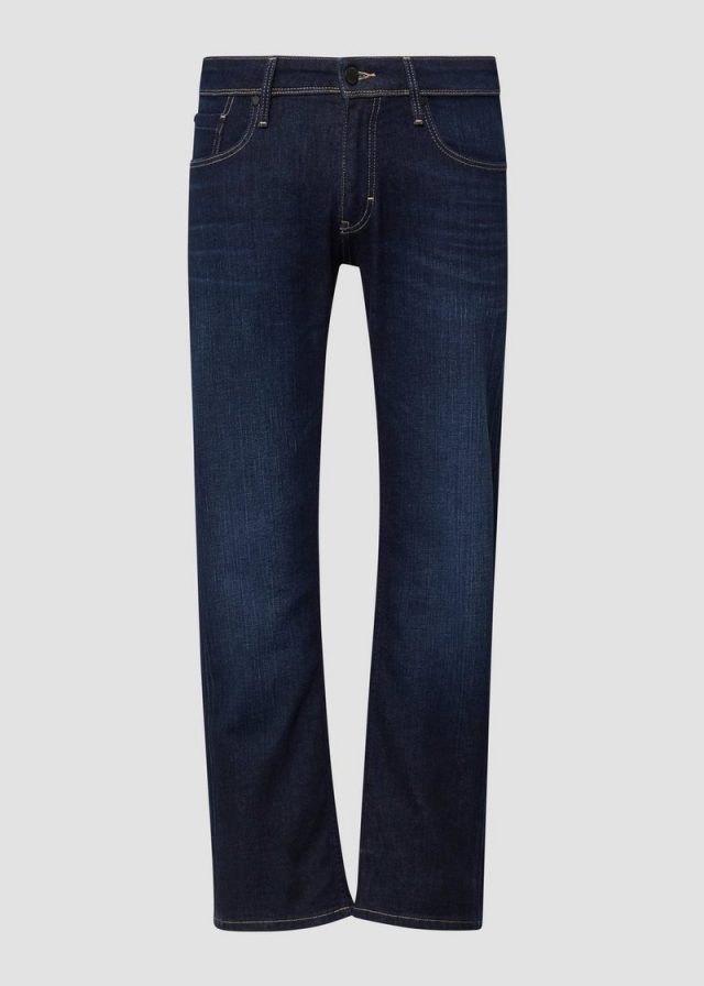 Jeans / Regular Fit / Mid Rise / Straight Leg