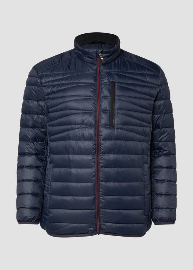 Sportive Steppjacke mit Stehkragen und Innentasche