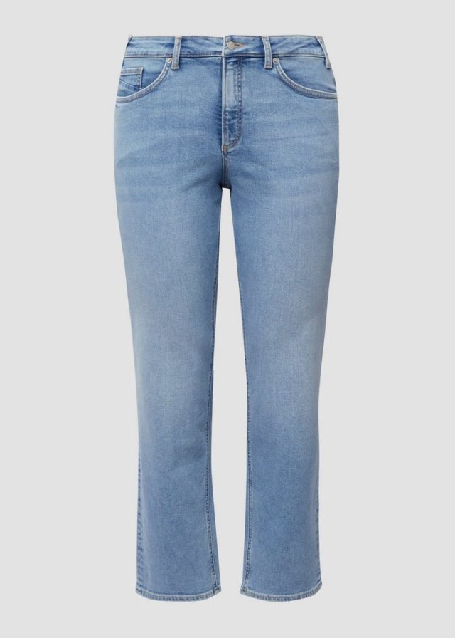 Jeans / Slim Fit / Mid Rise / Straight Leg